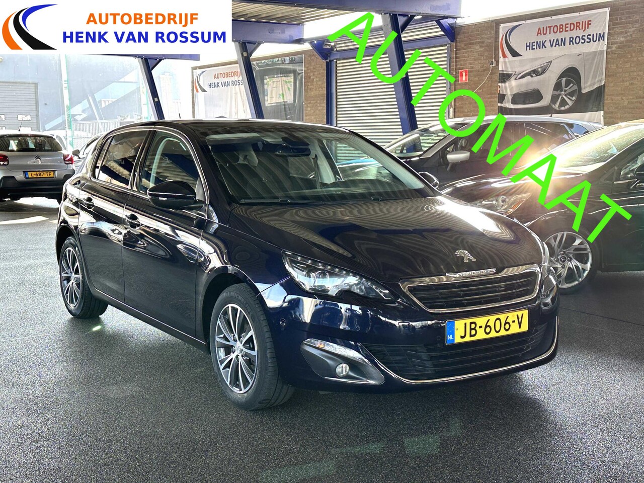 Peugeot 308 - 1.2 PureTech Allure Panoramadak | Massage stoelen | Navi | Camera | NAP. - AutoWereld.nl