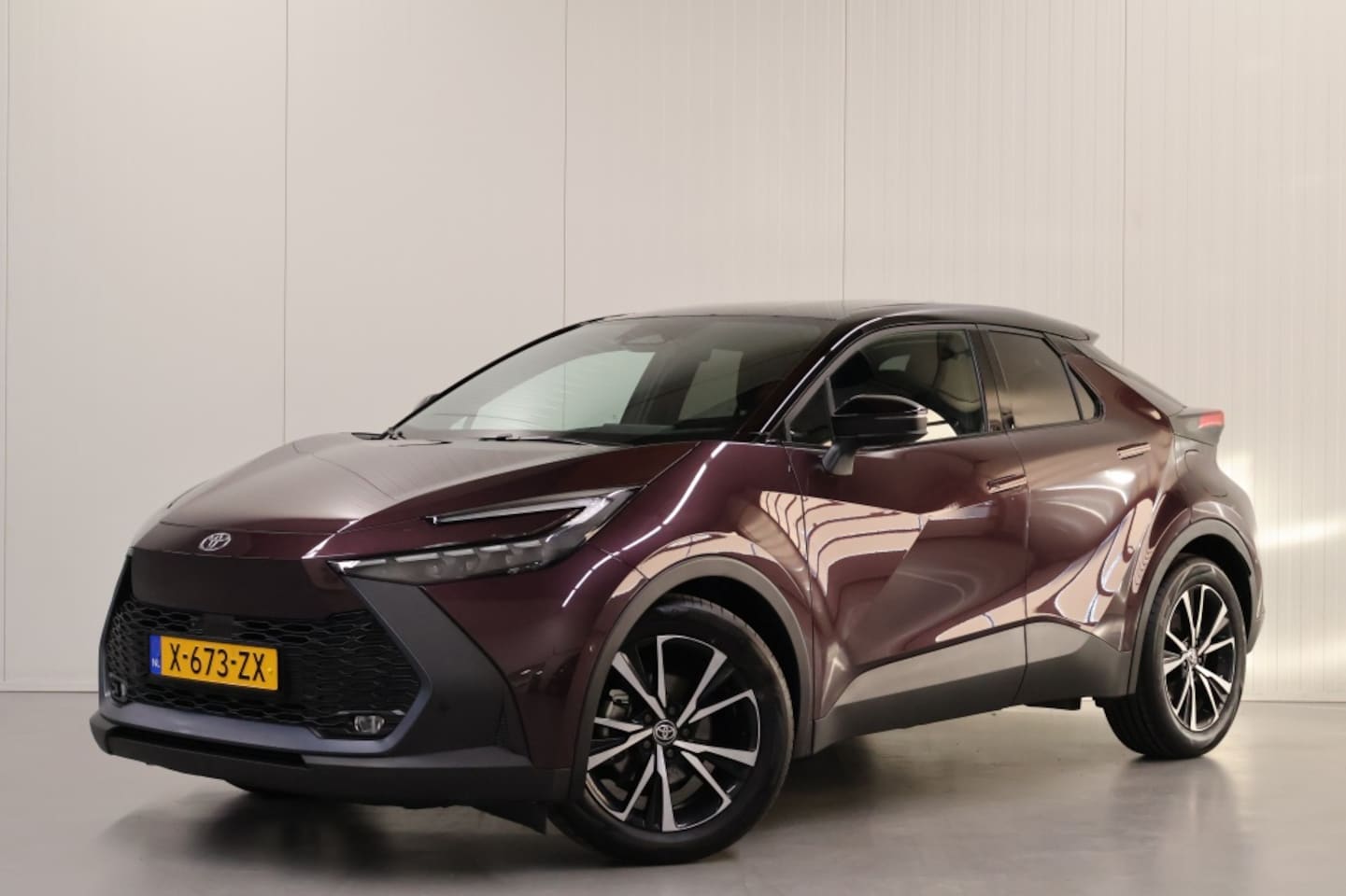 Toyota C-HR - 1.8 Hybrid 140 First Edition - AutoWereld.nl