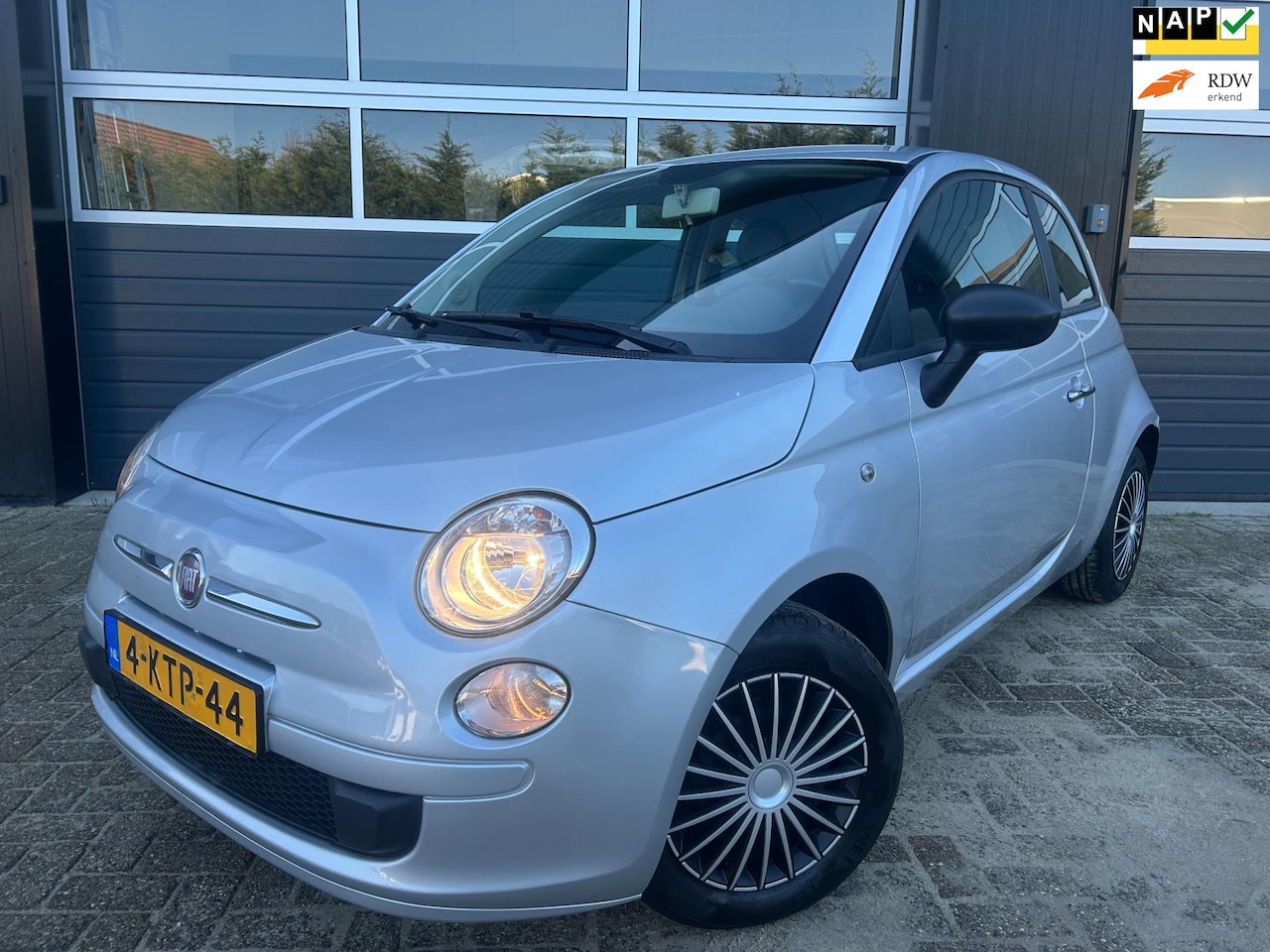 Fiat 500 - 1.2 Naked|Parrot|Zeer nette auto!| - AutoWereld.nl