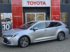 Toyota Corolla Touring Sports - 1.8 Hybrid First Edition NL-AUTO ELEK-KLEP KEYLESS PARK-SENSOREN GETINT GLAS STOELVERWARMI