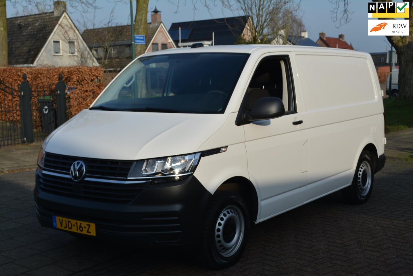 Volkswagen Transporter - 2.0 TDI L1H1 2.0 TDI L1H1 - AutoWereld.nl