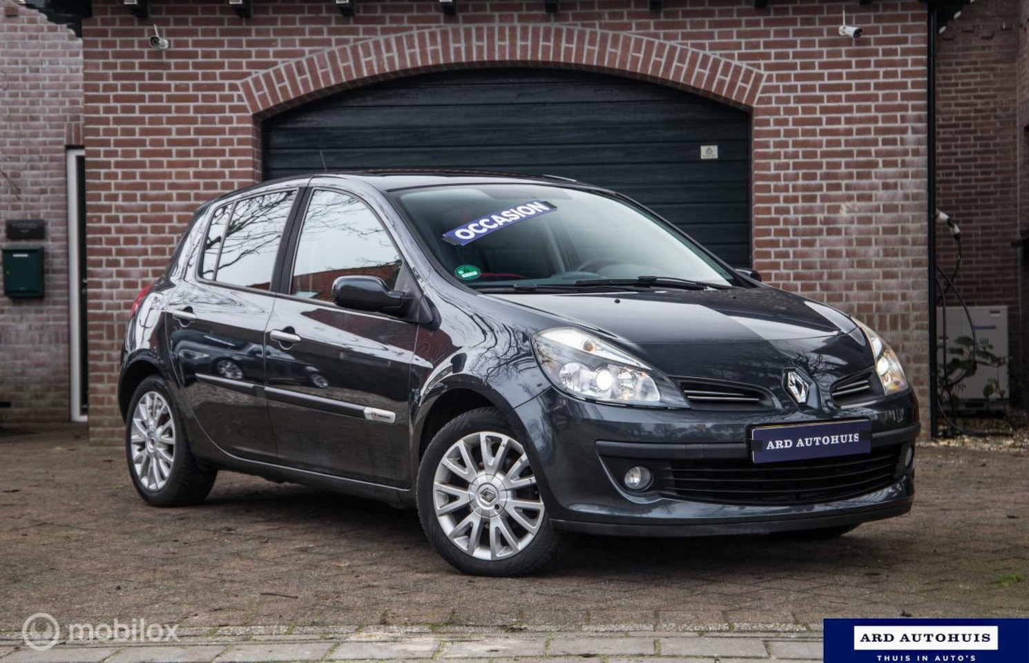 Renault Clio - 1.4 Rip Curl|Blueth.|Pano|Trekh.|NAP|100%onderh - AutoWereld.nl