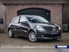 Renault Clio - 1.4 Rip Curl|Blueth.|Pano|Trekh.|NAP|100%onderh