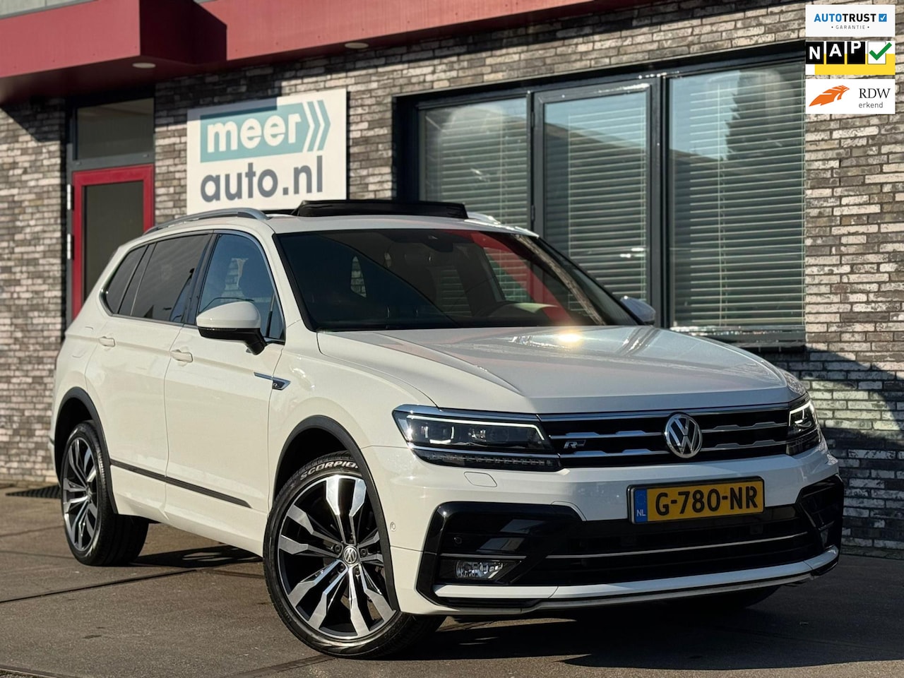 Volkswagen Tiguan Allspace - 1.5 TSI Highline DSG R-LINE PANO l LEDER l CAMERA l ORG.NL l DEALER ONDERHOUDEN l EERSTE E - AutoWereld.nl