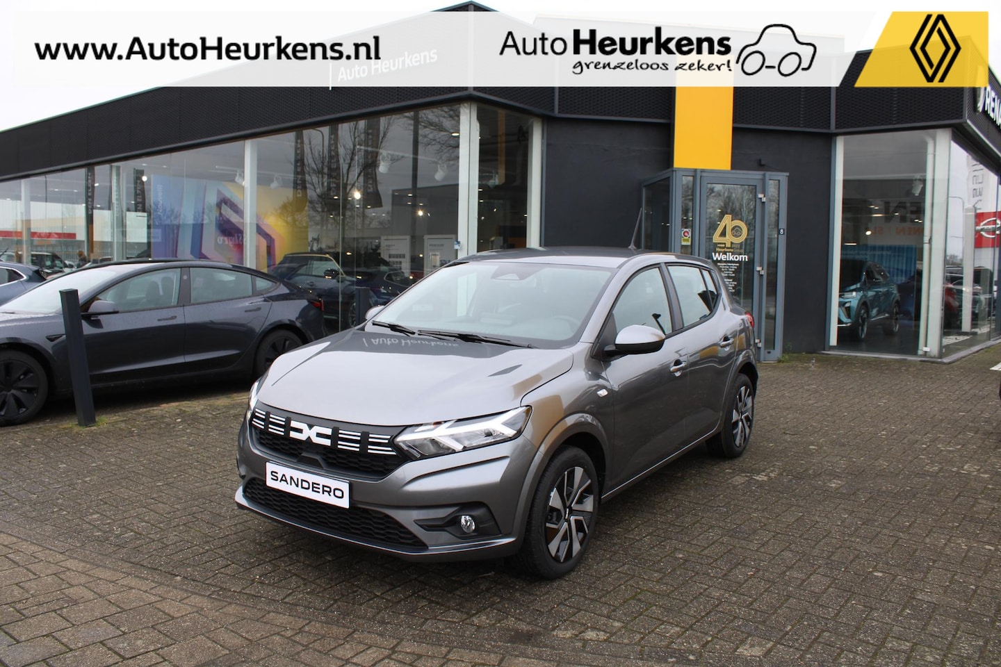 Dacia Sandero - 1.0 TCe 90 Expression | Direct uit voorraad leverbaar! | - AutoWereld.nl