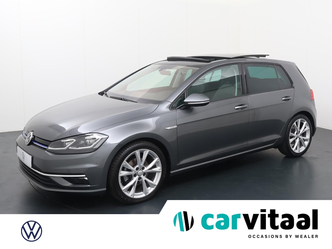 Volkswagen Golf - 1.5 TSI Highline | 130 PK | Automaat | Panoramadak | Navigatiesysteem | Keyless entry / st - AutoWereld.nl