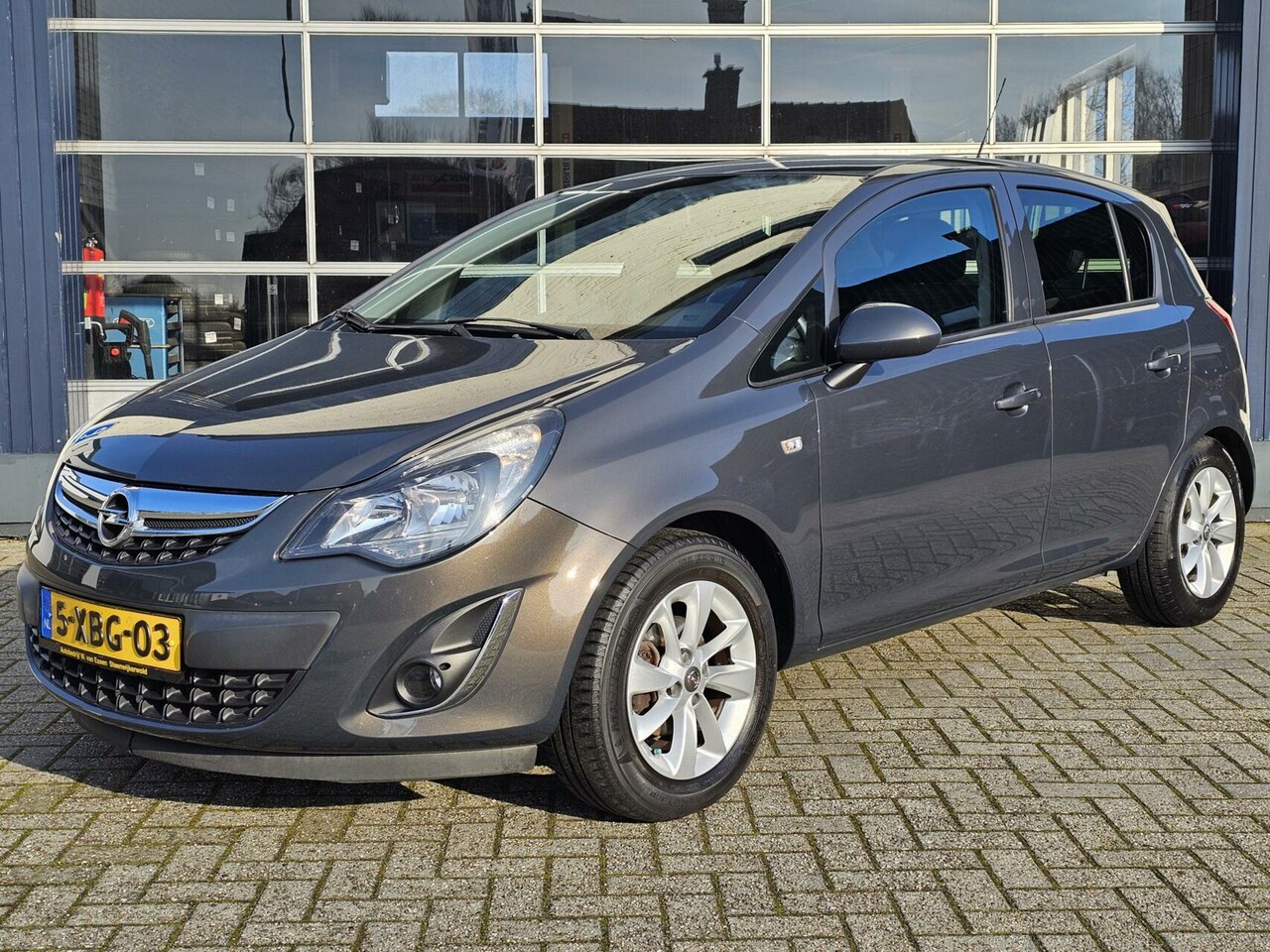 Opel Corsa - 1.2-16V Design Edition 1.2-16V Design Edition - AutoWereld.nl