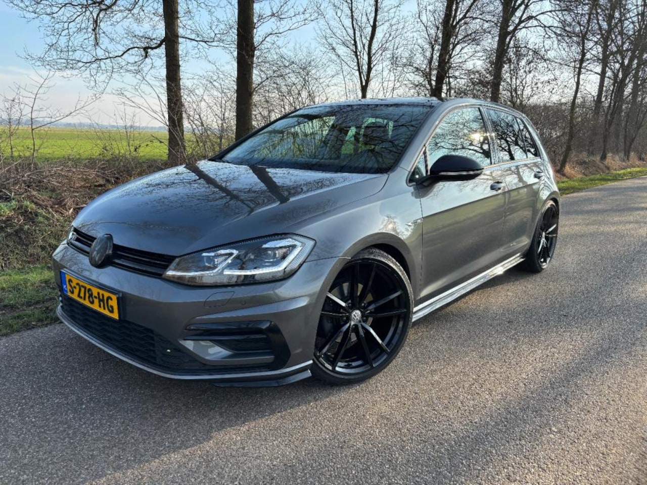 Volkswagen Golf - 1.5 TSI R-Line 2019 DSG Automaat - AutoWereld.nl