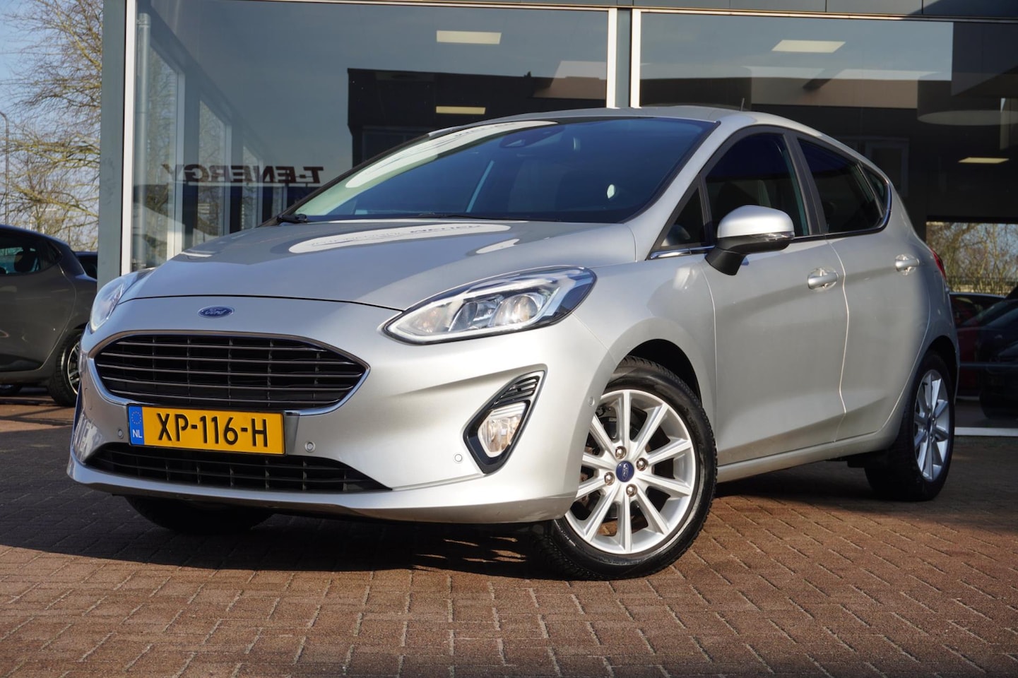 Ford Fiesta - 1.0 EcoBoost Titanium | 5deurs | Airco | Navigatie | Camera | Vol opties | Elek. pakket | - AutoWereld.nl