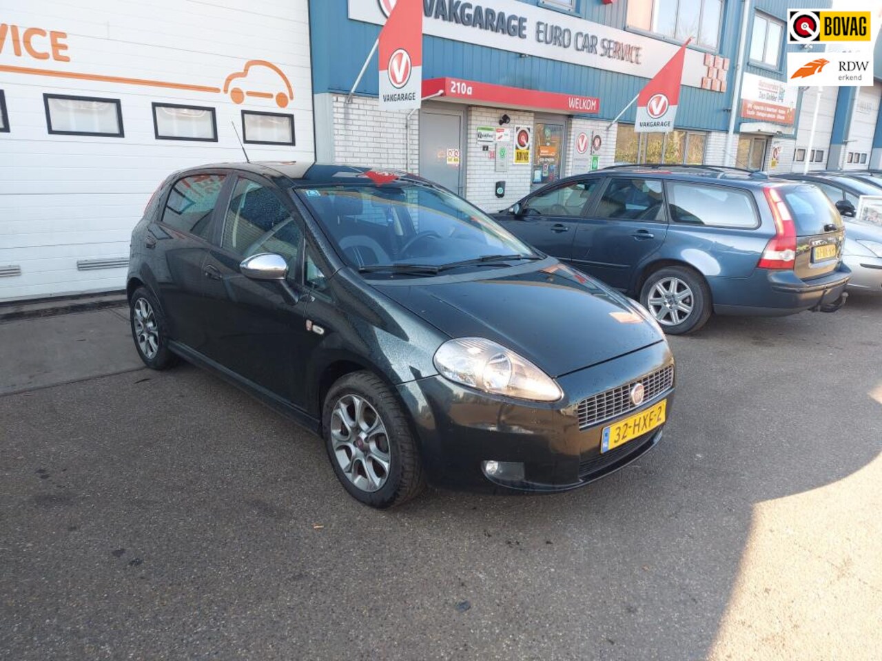 Fiat Grande Punto - 1.4 NeroBianco met nieuwe distributie en 4 nieuwe banden - AutoWereld.nl