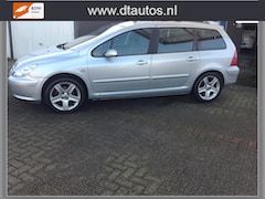 Peugeot 307 SW - 1.6 16V Navtech 7 plaatsen apk airco