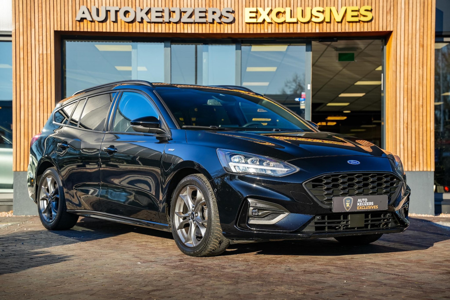 Ford Focus - 1.0 EcoBoost ST Line Camera Stoelverw Stuurverw Cruise Keyless Dode Hoek - AutoWereld.nl