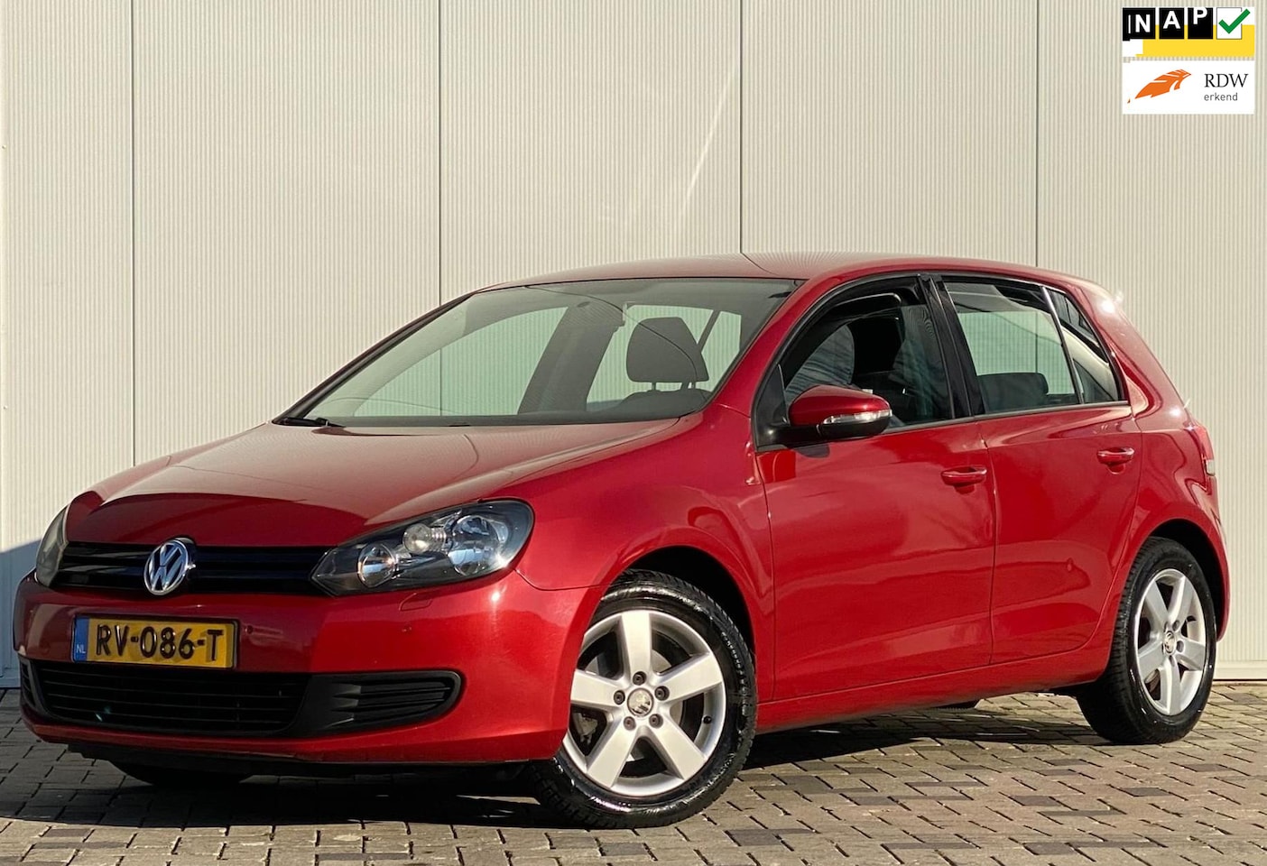 Volkswagen Golf - 1.2 TSI Highline BlueMotion groot navi - AutoWereld.nl