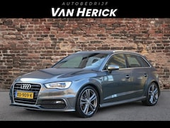 Audi A3 Sportback - 1.4 TFSI 3x S-Line 150PK Automaat | Half leer/stof | Camera | Cruise | Navi | Clima