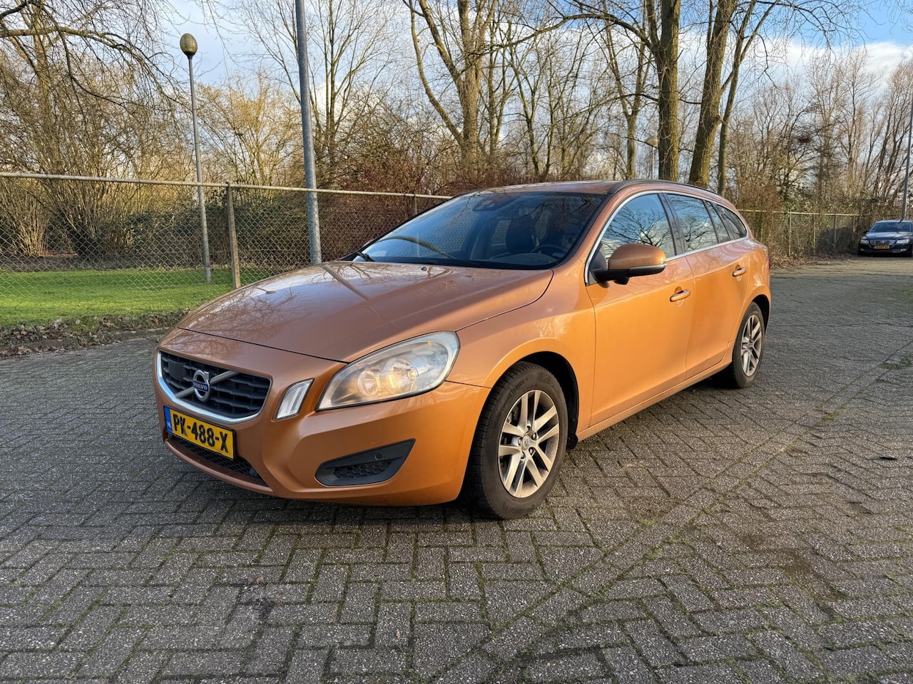 Volvo V60 - 1.6 D2 Summum NW APK Airco Cruise - AutoWereld.nl