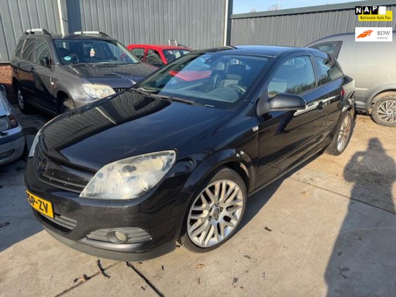 Opel Astra GTC - 1.8 Sport 1.8 Sport - AutoWereld.nl