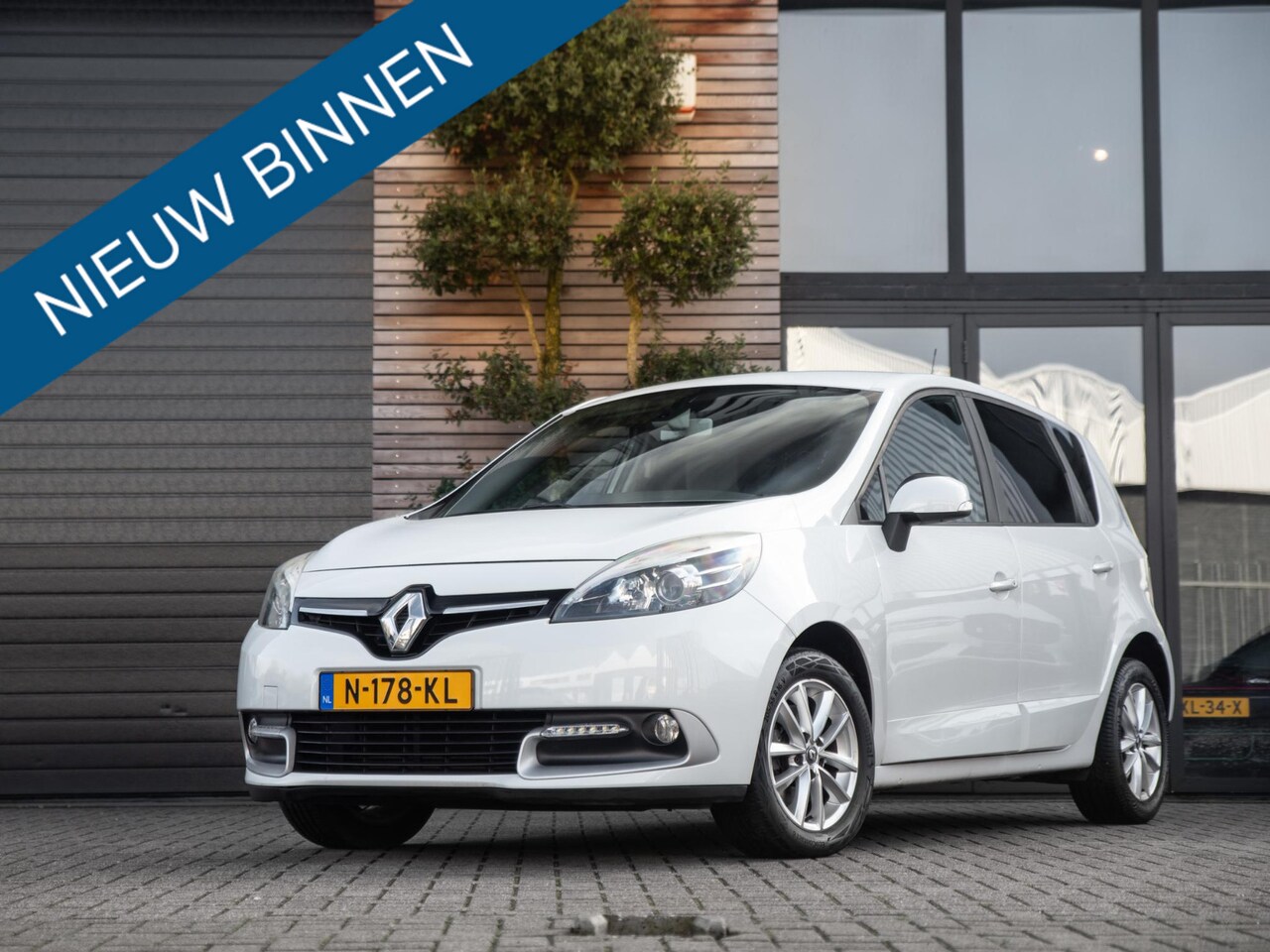 Renault Scénic - 1.2 TCe Bose Cruise Stoelv Keyless - AutoWereld.nl