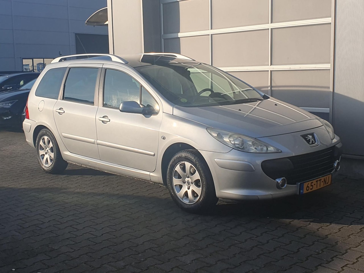 Peugeot 307 SW - 1.6-16V Pack Clima/Cruise/7 zits!! - AutoWereld.nl