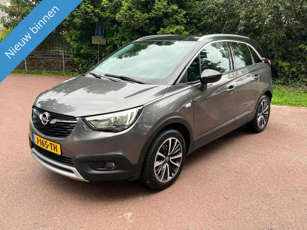 Opel Crossland X - 1.2 Turbo Innovation Airco / Camera / Navigatie / NW Apk - AutoWereld.nl