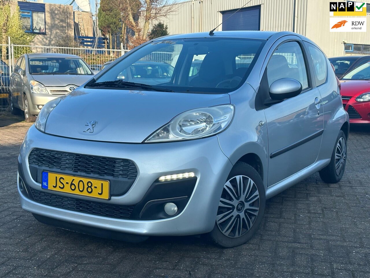 Peugeot 107 - 1.0 Active | Automaat - AutoWereld.nl