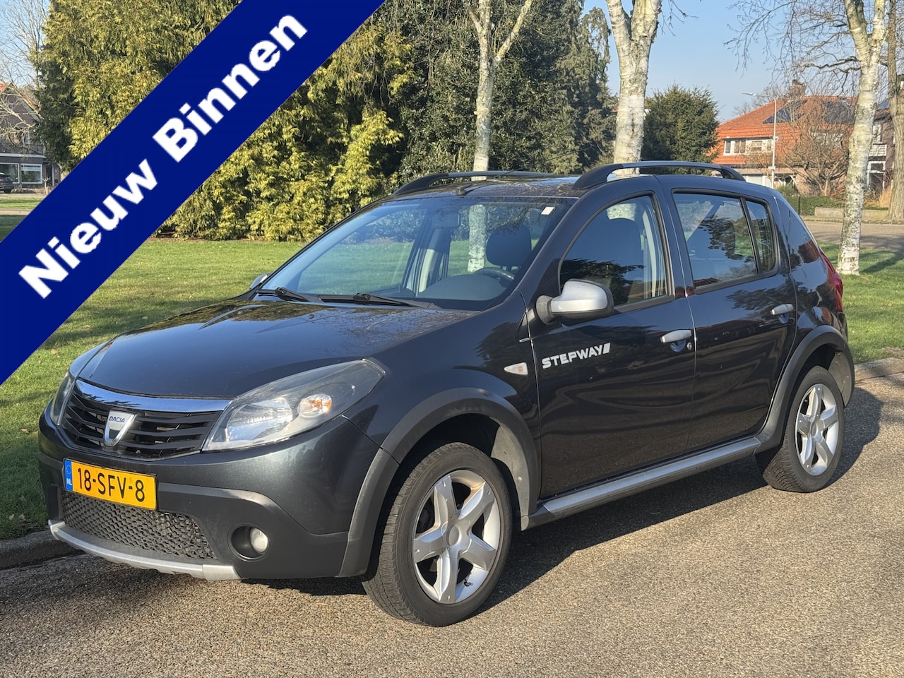 Dacia Sandero Stepway - 1.6 LPG APK 3-2-2026 TREKHAAK, AIRCO - AutoWereld.nl