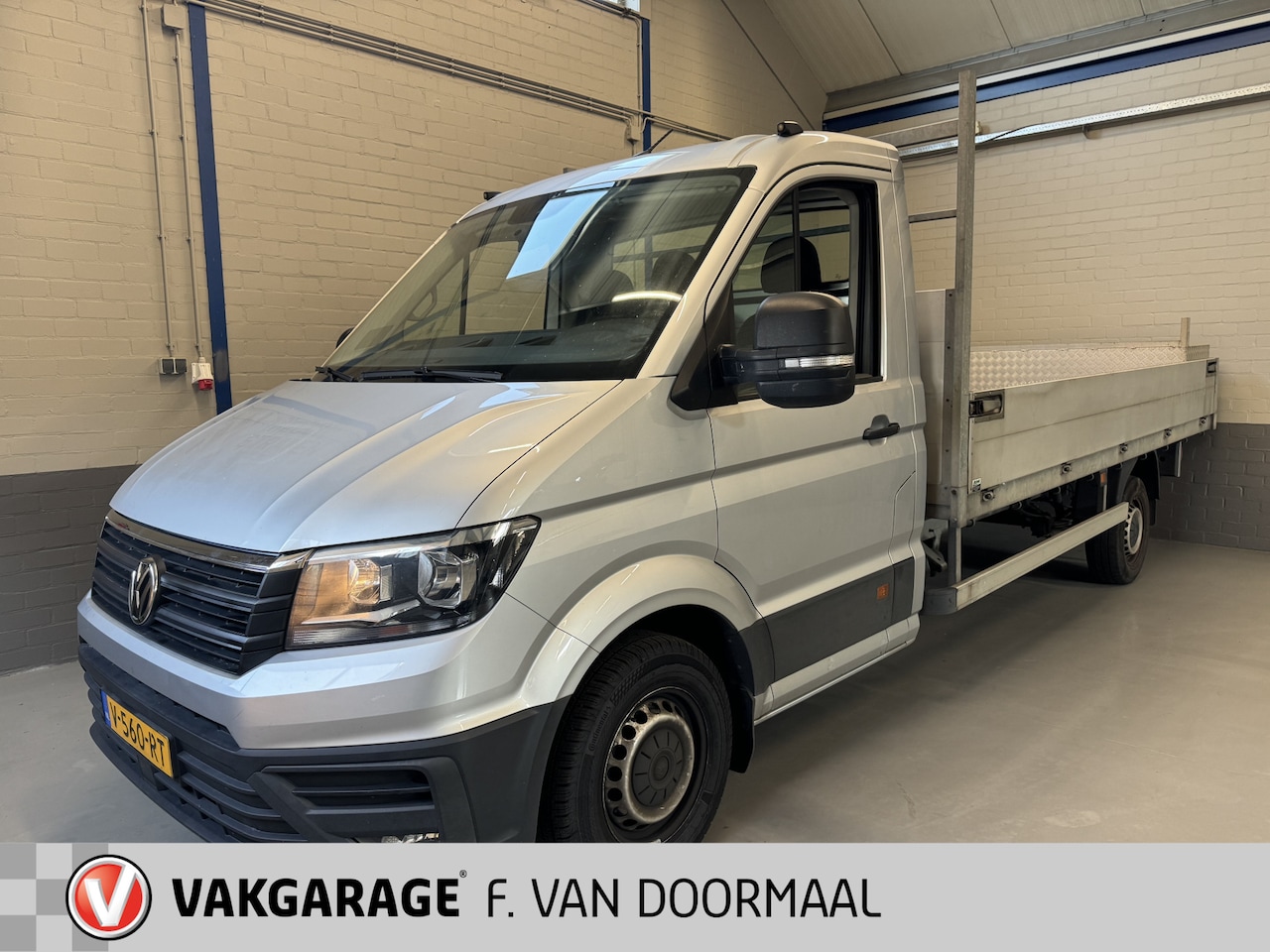 Volkswagen Crafter - 35 2.0 TDI L4 Highline Automaat Open Laadbak - AutoWereld.nl