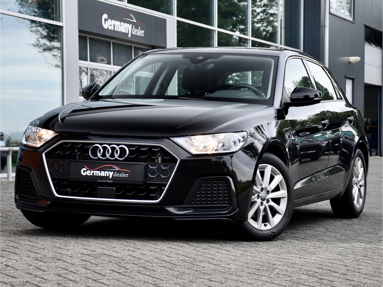 Audi A1 Sportback - 30TFSI S Line Pro Line S 116pk | Virtual Cockpit | Navi | Stoelverwarming | Bi-Tone | - AutoWereld.nl