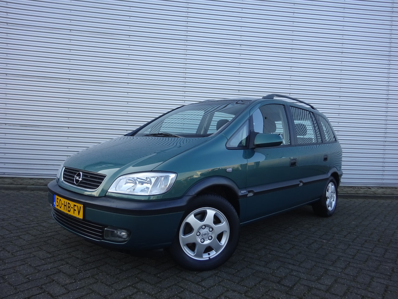 Opel Zafira - 1.8-16V Elegance 7p - 1e Eigenaar / Airco / Elektr. ramen / Trekhaak / NAP - AutoWereld.nl