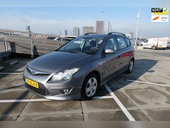 Hyundai i30 CW - 1.4i i-Drive Cool Apk/Airco/Nap/Boekjes/Cd/Usb/Trekhaak