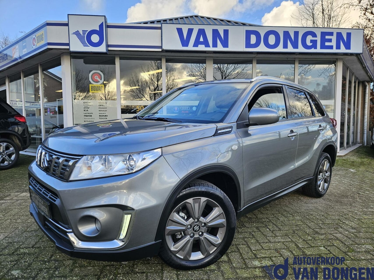 Suzuki Vitara - 1.0 Boosterjet Select | Trekhaak / Carplay / Cruise / Camera - AutoWereld.nl