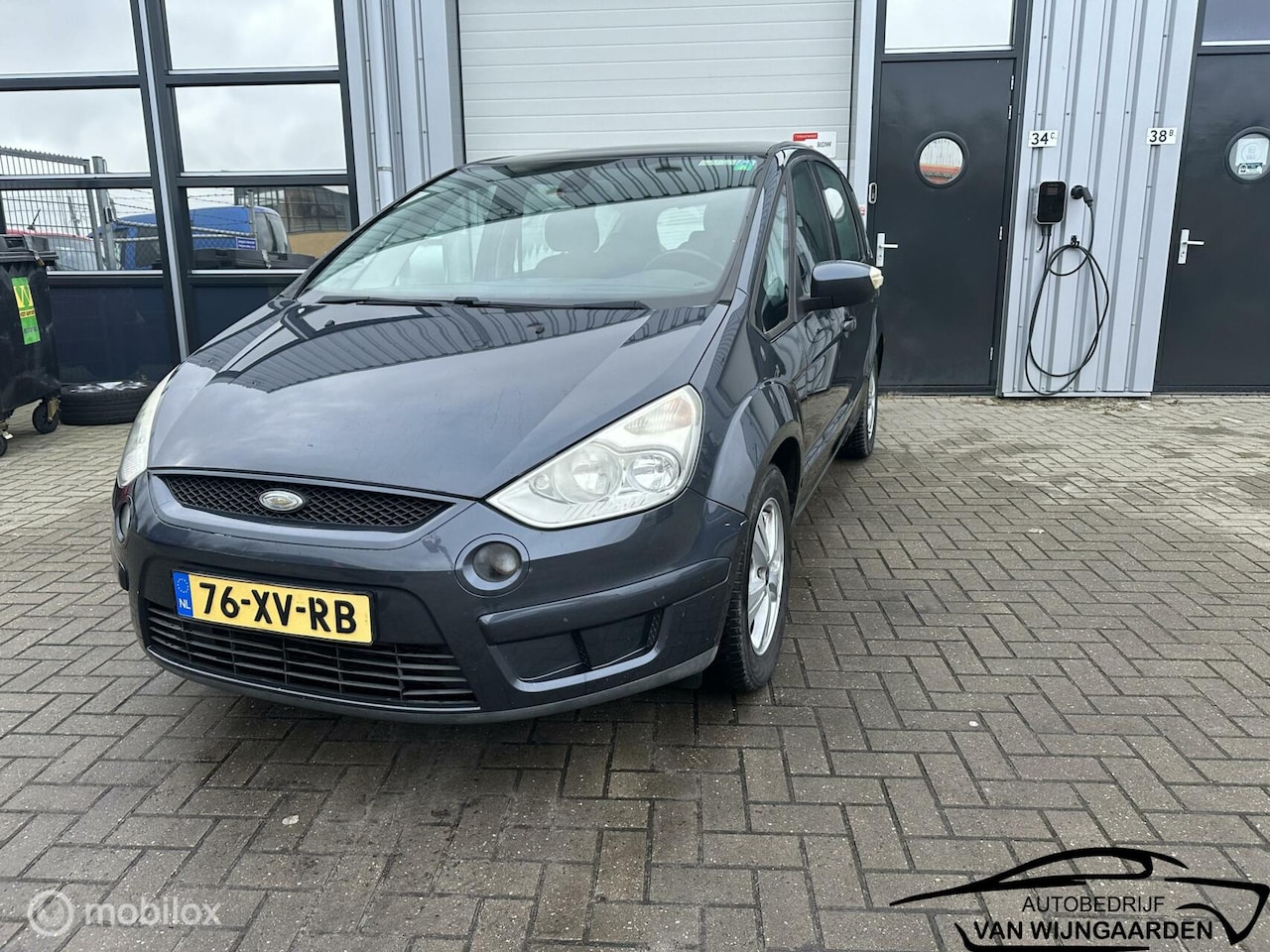 Ford S-Max - 2.5-20V Turbo 2.5-20V Turbo,7 PERSOONS,Airco,Trekhaak,Navigatie - AutoWereld.nl