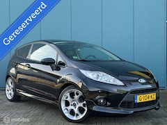 Ford Fiesta - 1.6 Ghia Sport Pakket Airco Leer Stoelverwarming