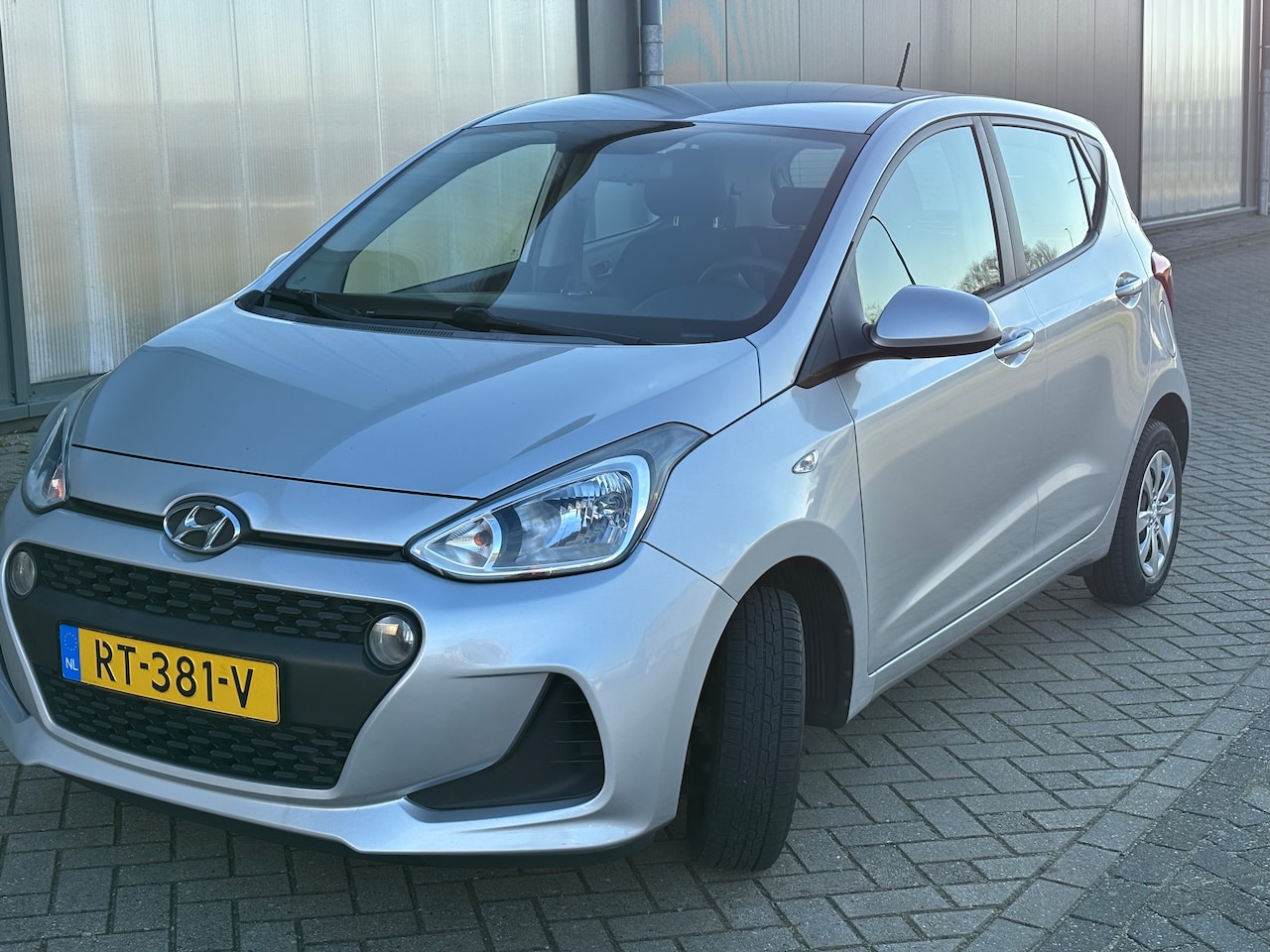 Hyundai i10 - 1.0i Comfort - AutoWereld.nl