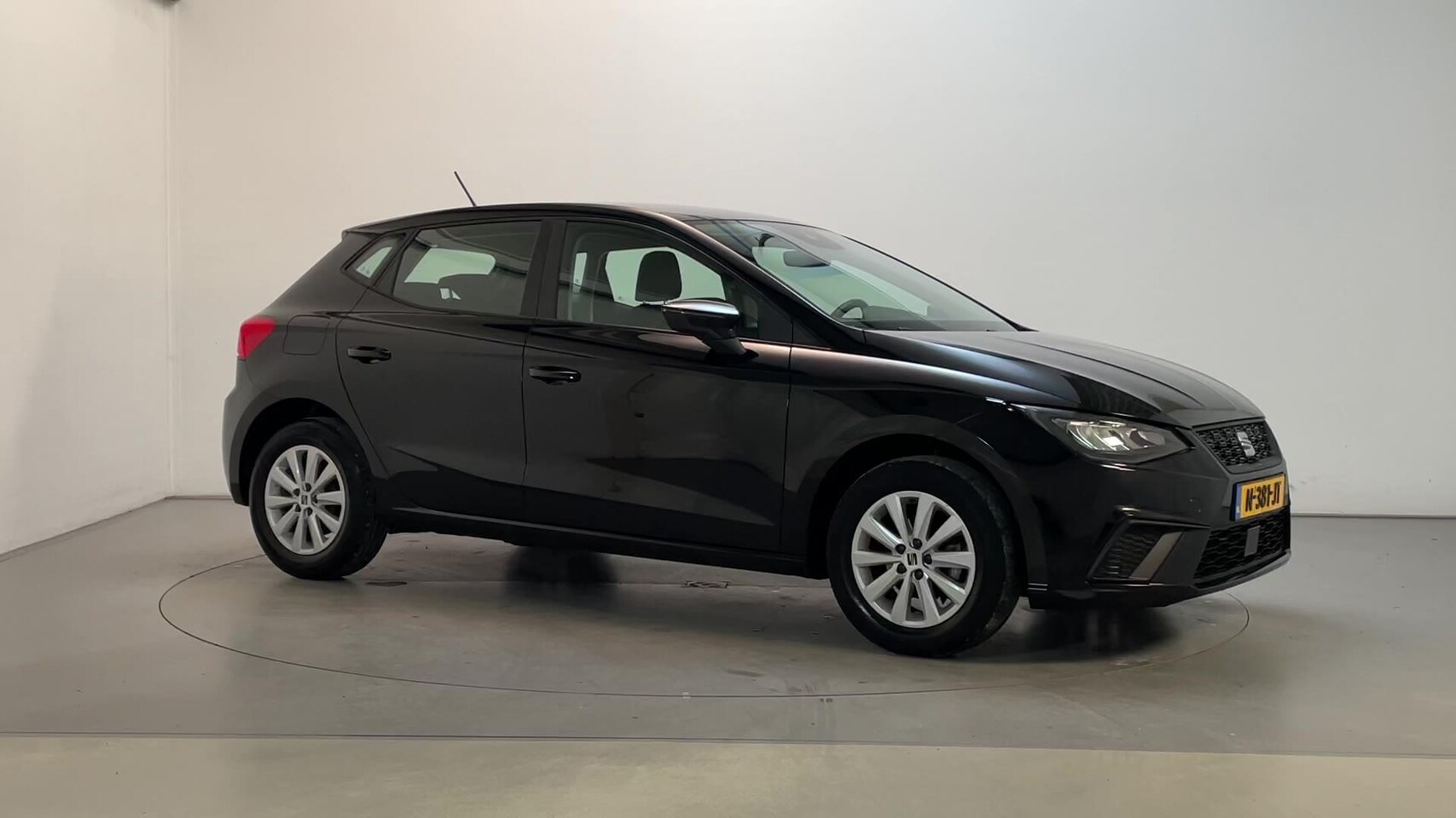 Seat Ibiza - 1.0 EcoTSI Style Online Parkeersensoren Navigatie Climate Control - AutoWereld.nl