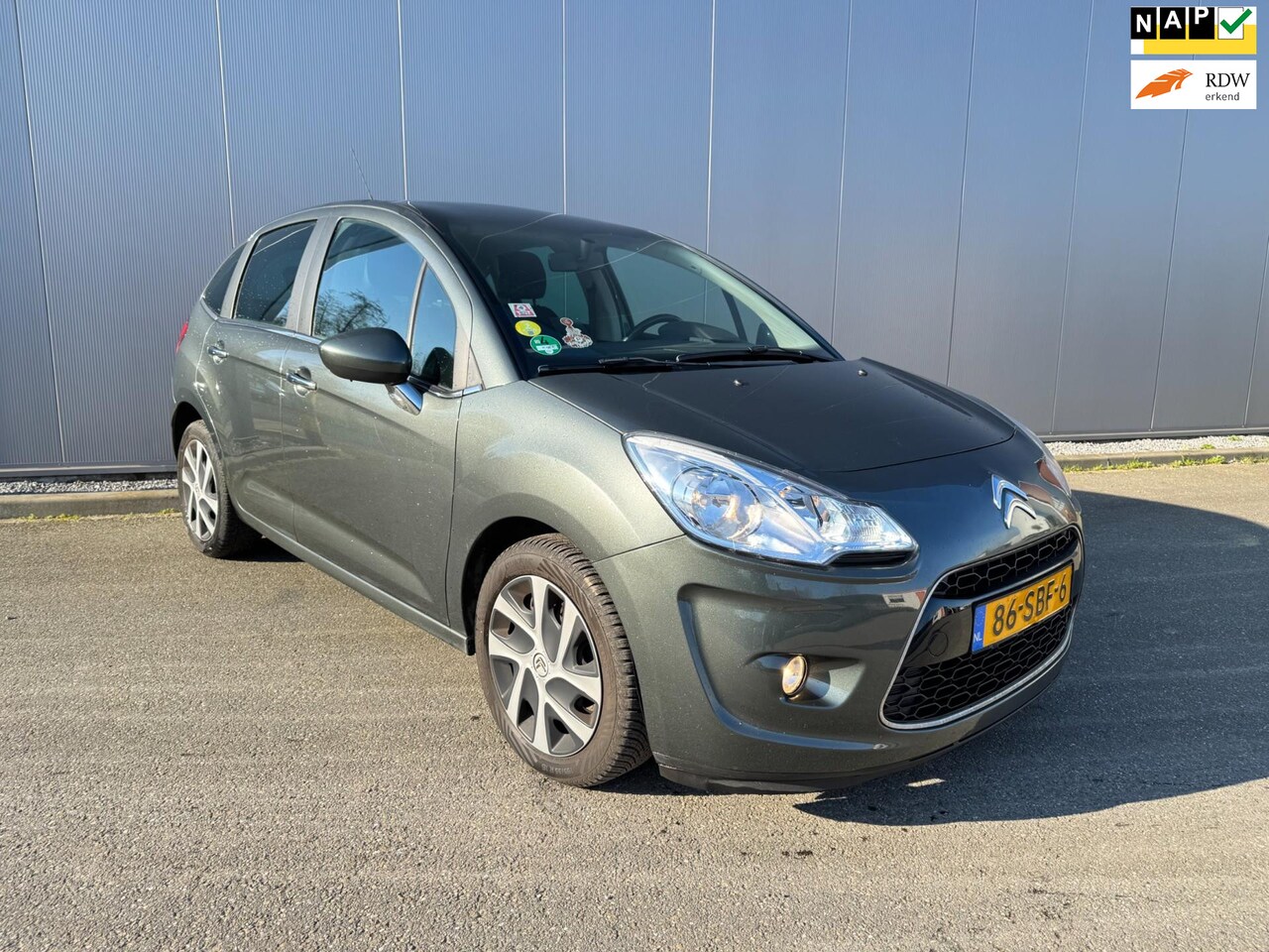 Citroën C3 - 1.6 e-HDi Selection clima Panorama voorruit - AutoWereld.nl