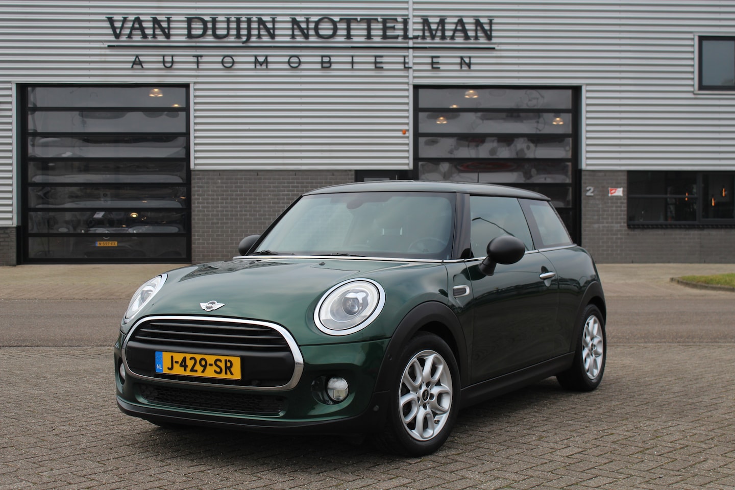 MINI One - Mini 1.2 / Led / PDC / Navigatie / Stoelverwarming - AutoWereld.nl