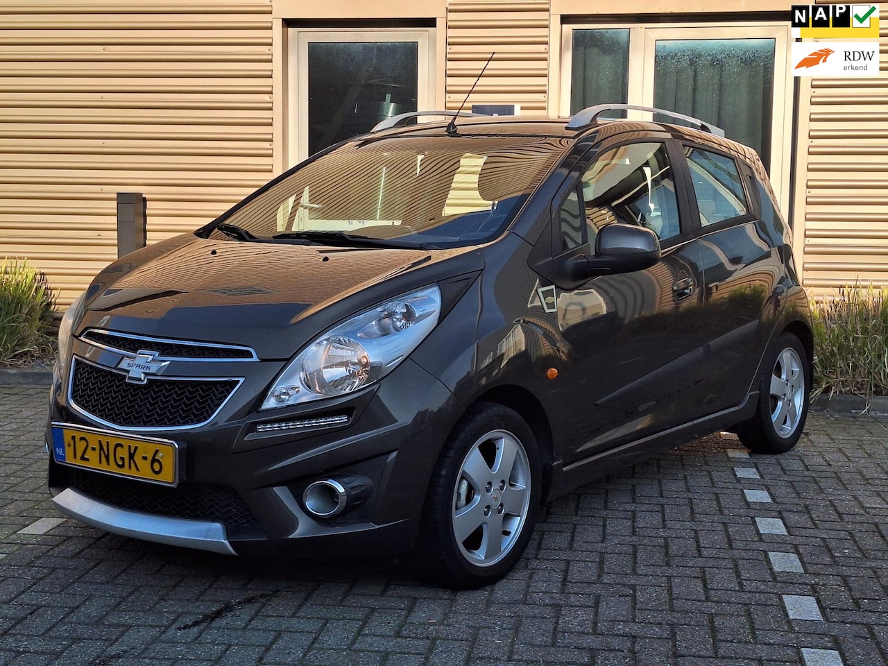 Chevrolet Spark - | 1.2 16V LT | Airco | Cruise control | Parkeer sensoren | - AutoWereld.nl