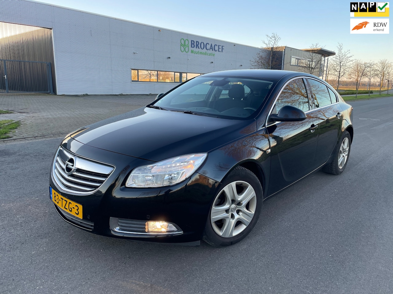 Opel Insignia - 1.4 Turbo EcoFLEX Business Edition NAP/CLIMA/APK - AutoWereld.nl