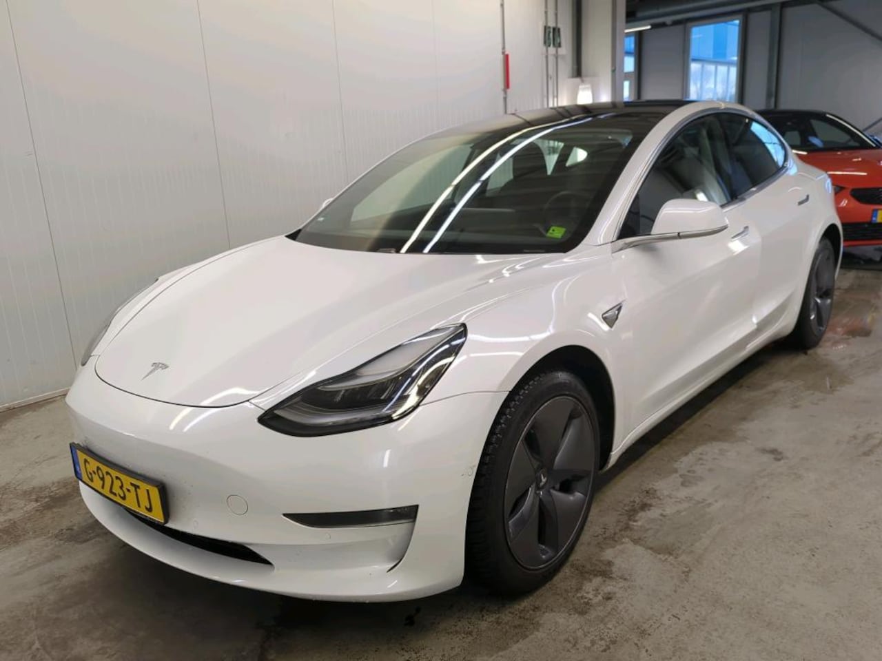 Tesla Model 3 - Long-Range AWD 351pk 75 kWh [ AUTOPILOT+620KM WLTP+PREMIUM AUDIO ] - AutoWereld.nl