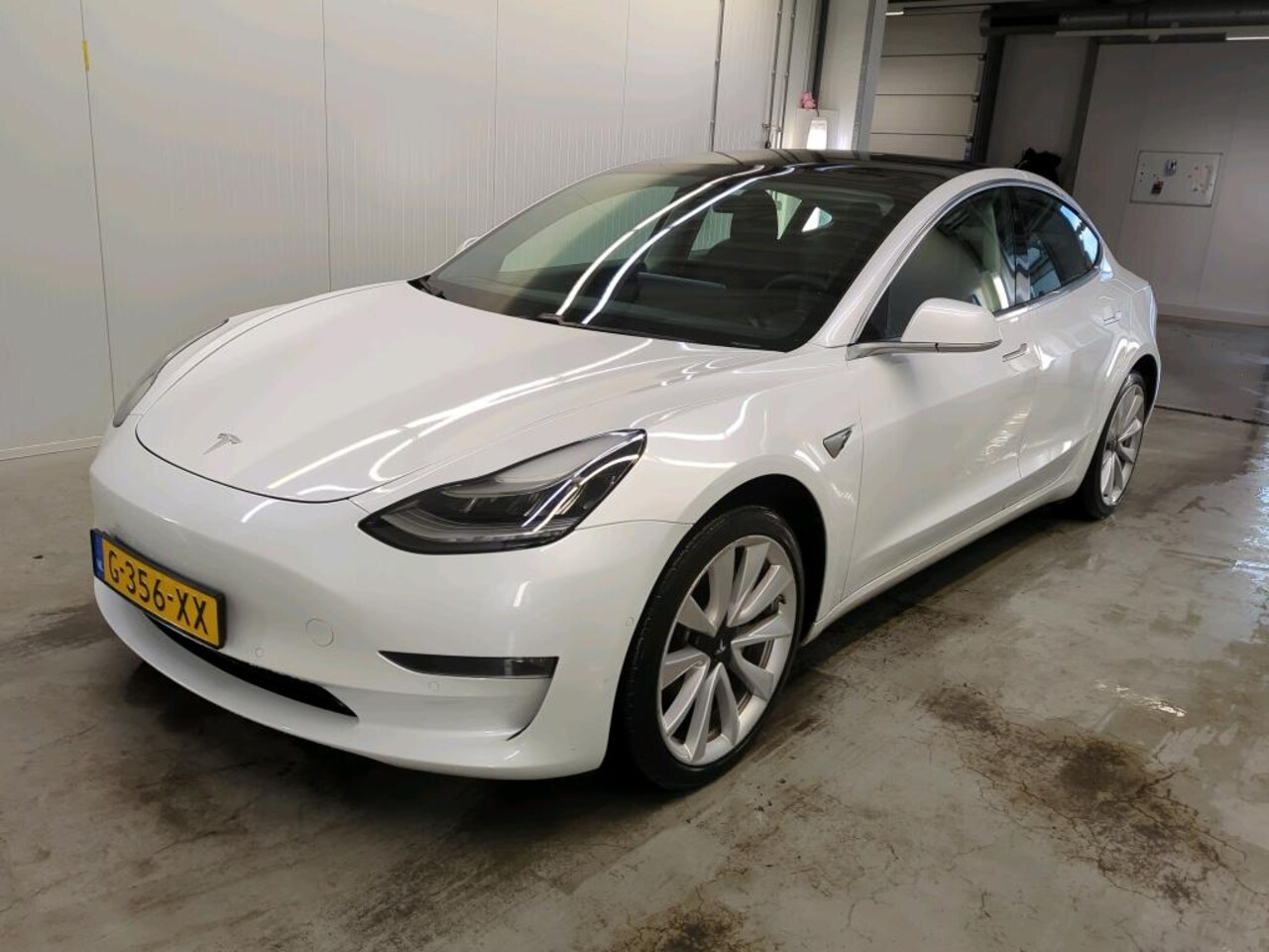 Tesla Model 3 - Long-Range AWD 351pk 75 kWh [ TREKHAAK+AUTOPILOT+620KM WLTP+PREMIUM AUDIO ] - AutoWereld.nl