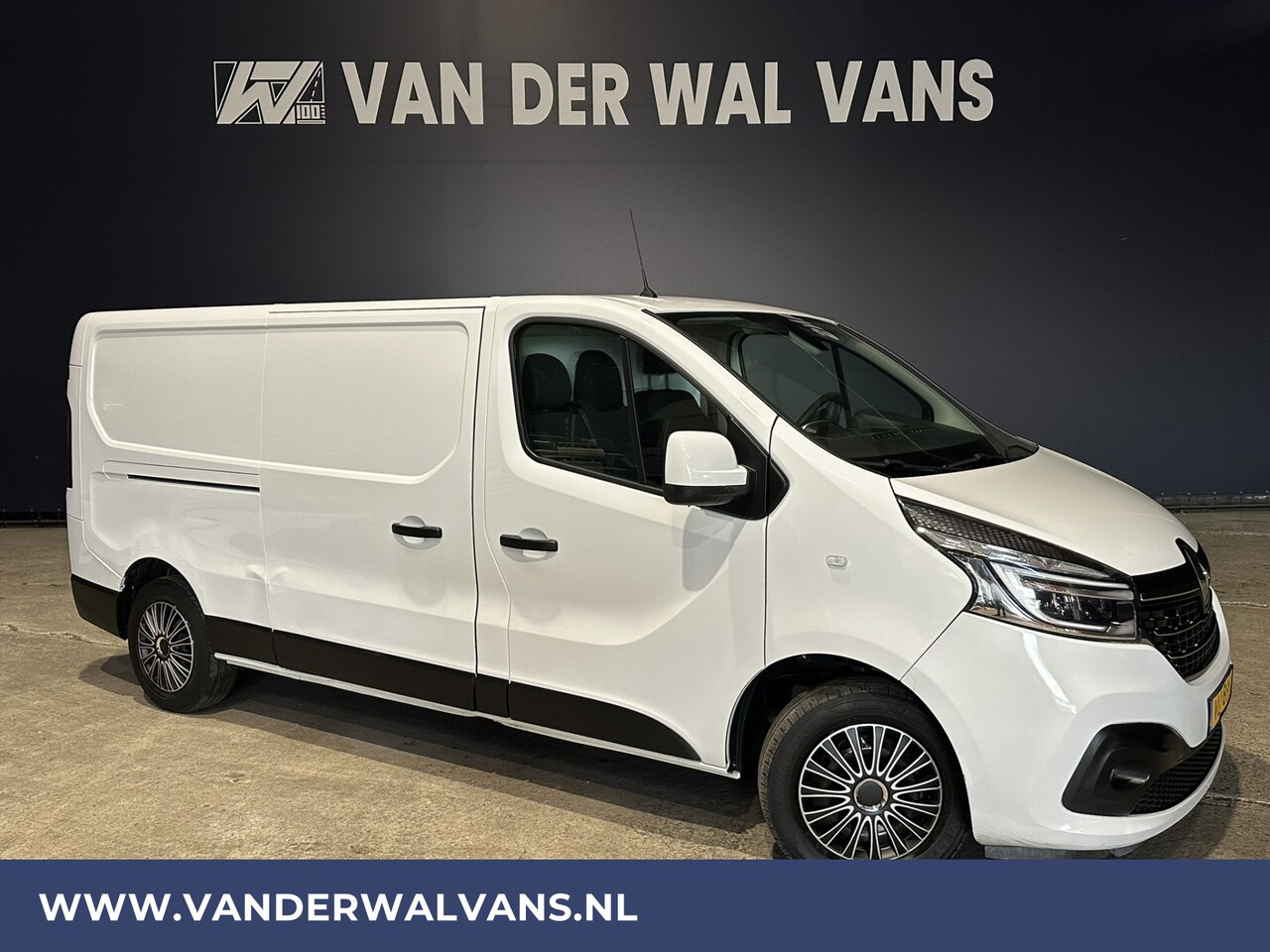 Renault Trafic - 2.0 dCi 120pk L2H1 Euro6 Airco | Camera | Navigatie | LED | Cruisecontrol Parkeersensoren, - AutoWereld.nl