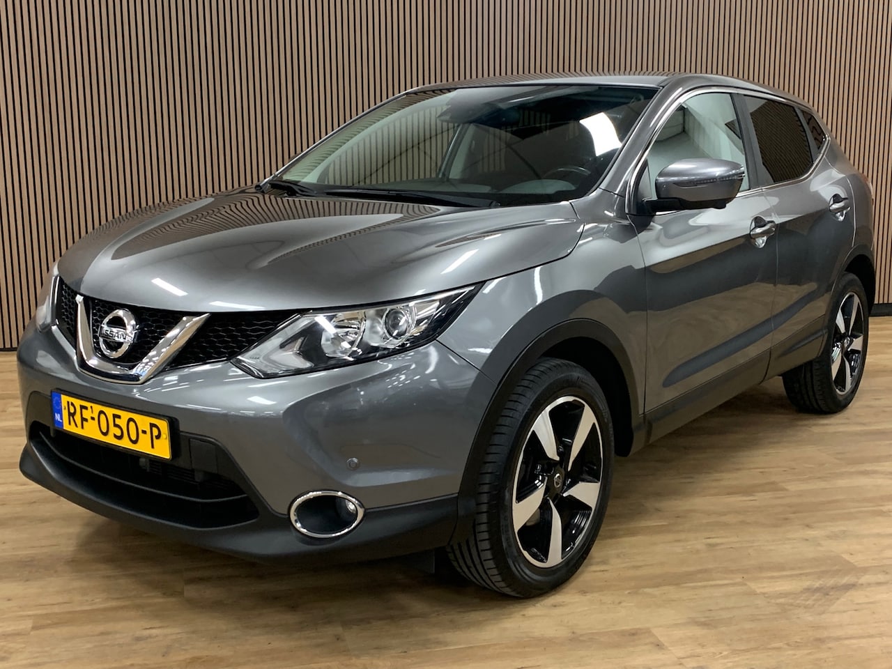 Nissan Qashqai - 1.2 N-Vision|360 Camera|Navigatie|Climate Control| - AutoWereld.nl