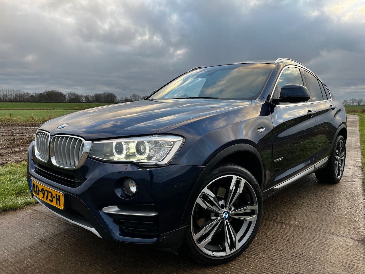 BMW X4 - 2.0i xDrive Centennial High Executive - AutoWereld.nl