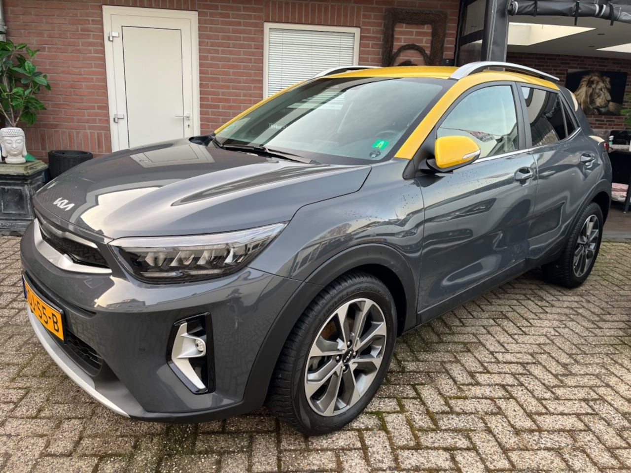 Kia Stonic - 1.0 T-GDi MHEV DynamicPlusLine 1.0 T-GDI MHEV DYNAMIC PLUS LINE - AutoWereld.nl