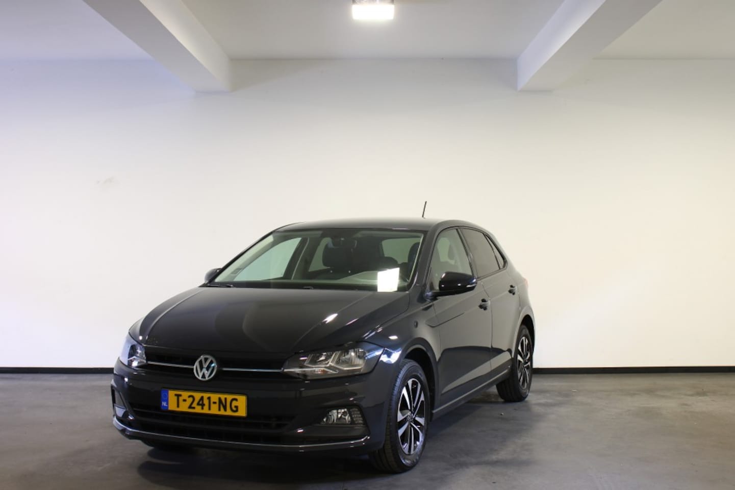 Volkswagen Polo - 1.0 TSI Highline 1.0 TSI HIGHLINE - AutoWereld.nl