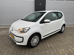 Volkswagen Up! - 1.0 MOVE UP Navigatie / Bluetooth / NAP / Airco