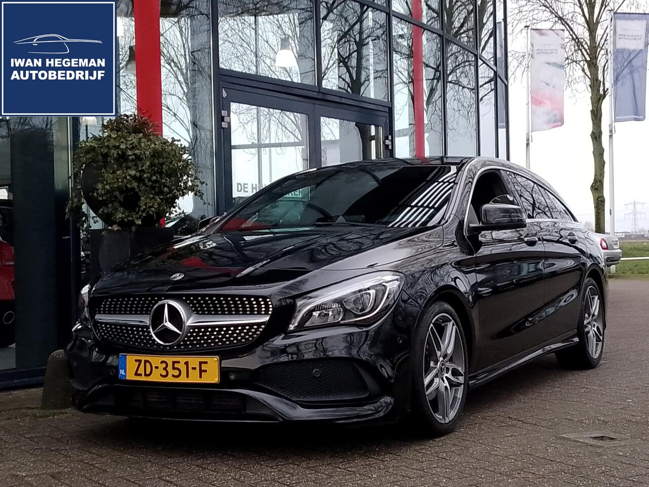 Mercedes-Benz CLA-klasse Shooting Brake - 180 AUTOMAAT | Navi | AMG Styling | Airco | LM Velgen | Cruise Control | - AutoWereld.nl