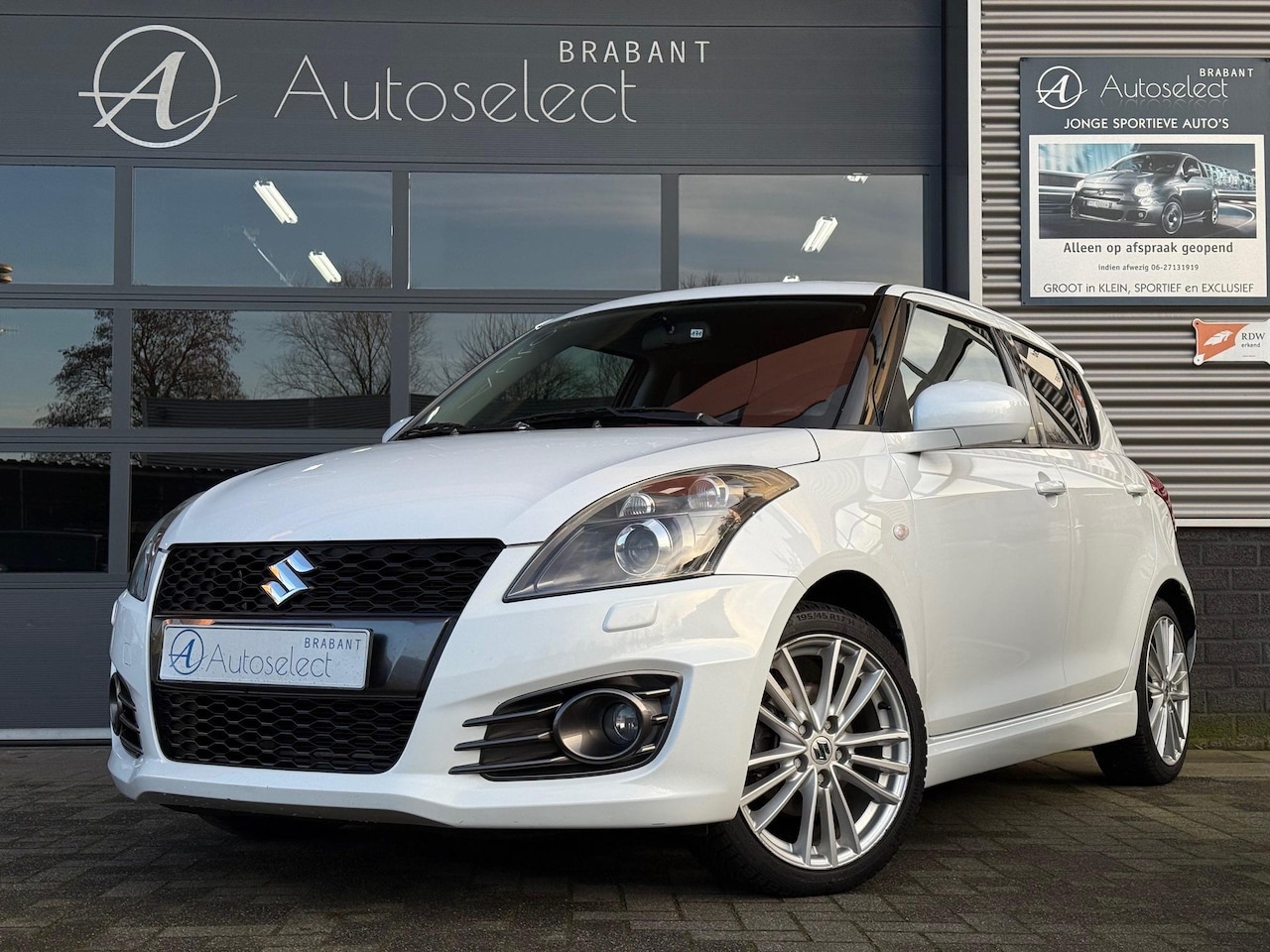 Suzuki Swift - 1.6 Sport Clima Cruise Xenon 136PK - AutoWereld.nl