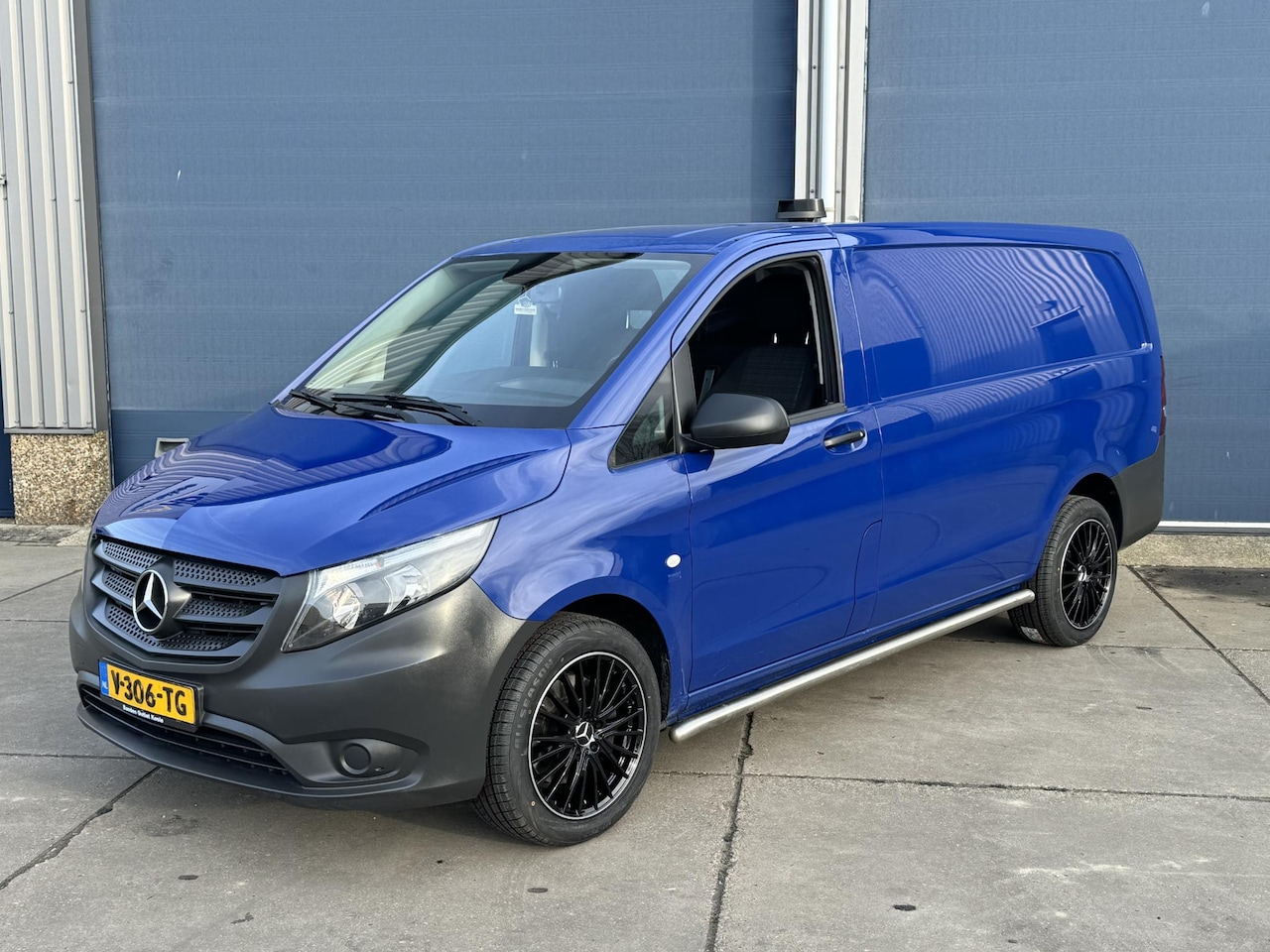 Mercedes-Benz Vito - 114 CDI Lang AUTOMAAT / AIRCO / CRUISE CONTROLE / NAVI / CAMERA / KLEP / L2H1 - AutoWereld.nl