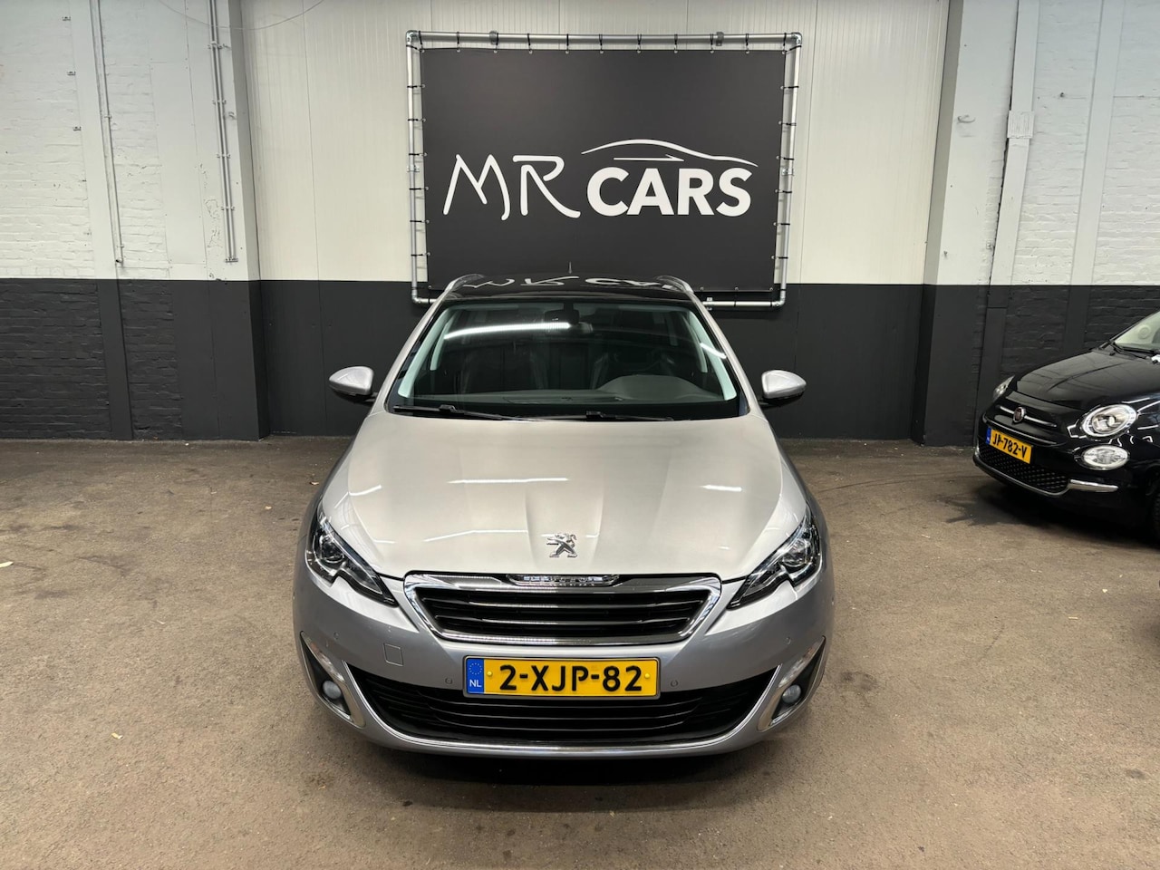 Peugeot 308 SW - 1.2 e-THP Première Navi/Camera/Panodak/Climate Control - AutoWereld.nl